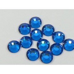 Sachet de cristaux de swarovski bleu capri ss9
