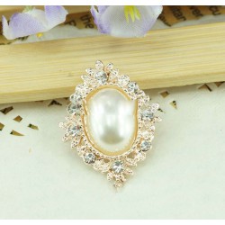 Bouton baroque perle et cristal